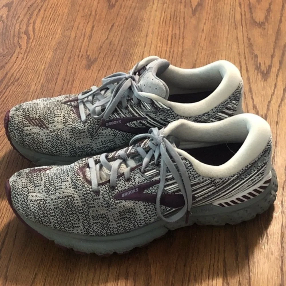 Brooks Adrenaline 19 Wolf Gray Men’s 11 EUC